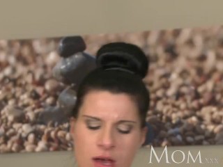 Naughty Honey Stripper Gives A Boning Lesson