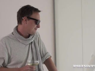 Dishy Tramp George Uhl Gets Her Kitty Shafted